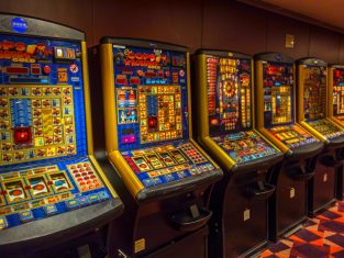 How to Use Slot Machines to Your Advantage